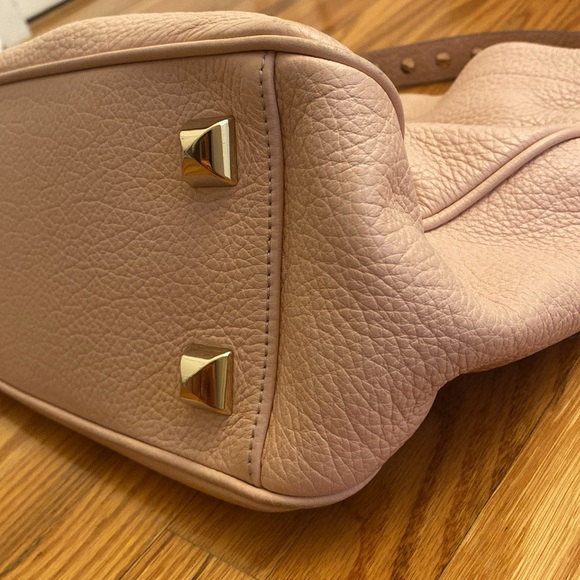 Mulberry Large Eliza Hobo Bag in Blush Pink with Crossbody Strap - Picture 9 of 16